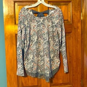 Grey/ flower print lace trim tunic